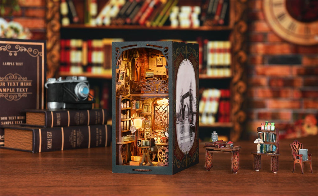 Book Nook DIY Film Darkroom