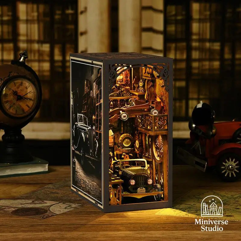 Book Nook DIY – Retro Garage Car Player – Diorama with Classic Cars, LED Lights and Furniture