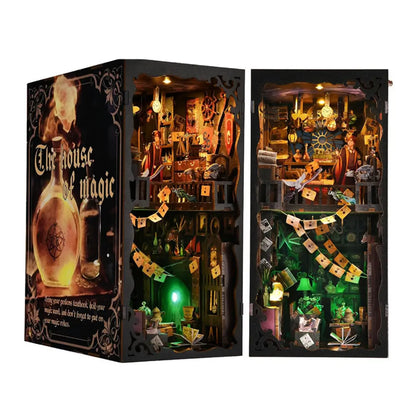 🏠 Book Nook “The House of Magic” – DIY Diorama of Magic School with LED Lights