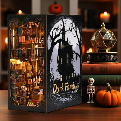 Book Nook Dark Family Kit DIY de Diorama Gótico para Estantería - Book Nook DIY Kit | Miniverse Studio