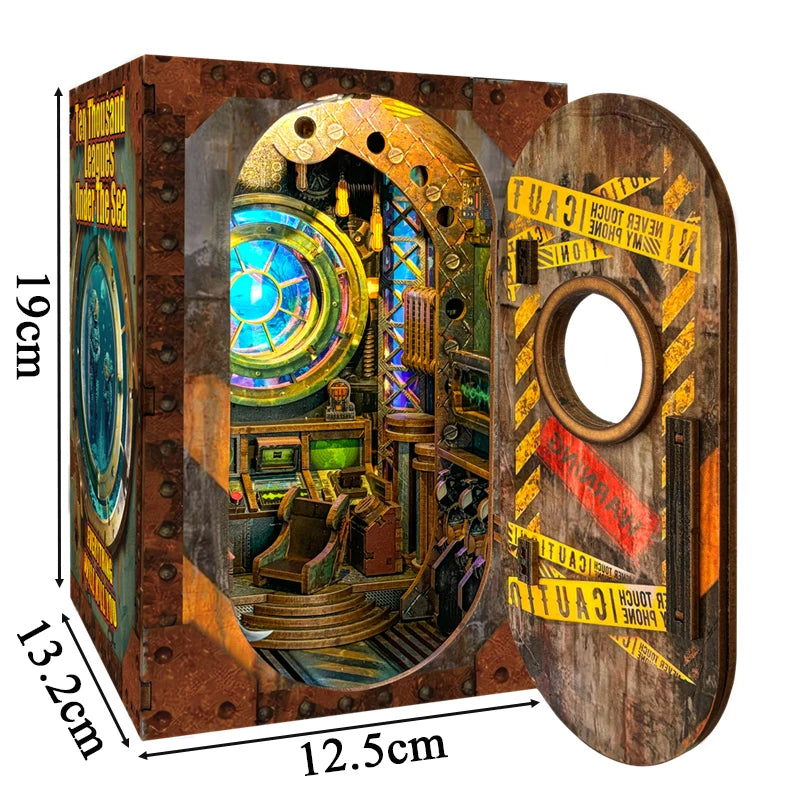 Deep sea submarine book nook dimensions: 19 cm tall, 13.2 cm deep and 12.5 cm wide